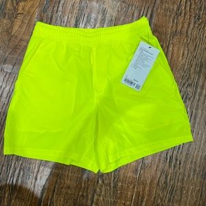 Mens lululemon pace breaker shorts 5”(LL)-rare